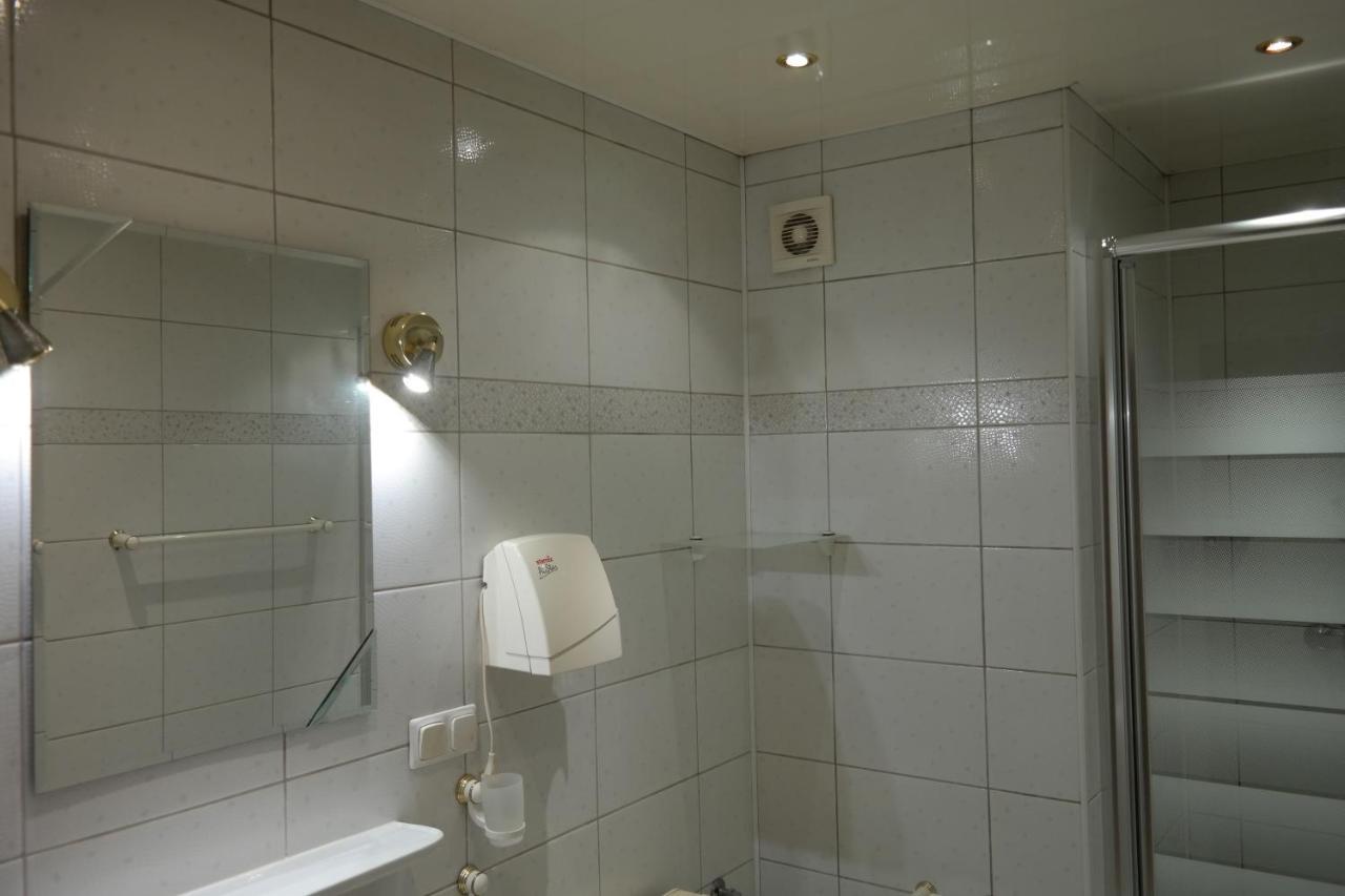 VillaMirage Tarnowskie Góry Esterno foto